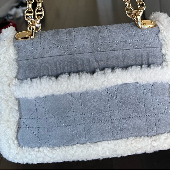 BNWT CHRISTIAN DIOR shearling Caro bag - Picture 4 of 14